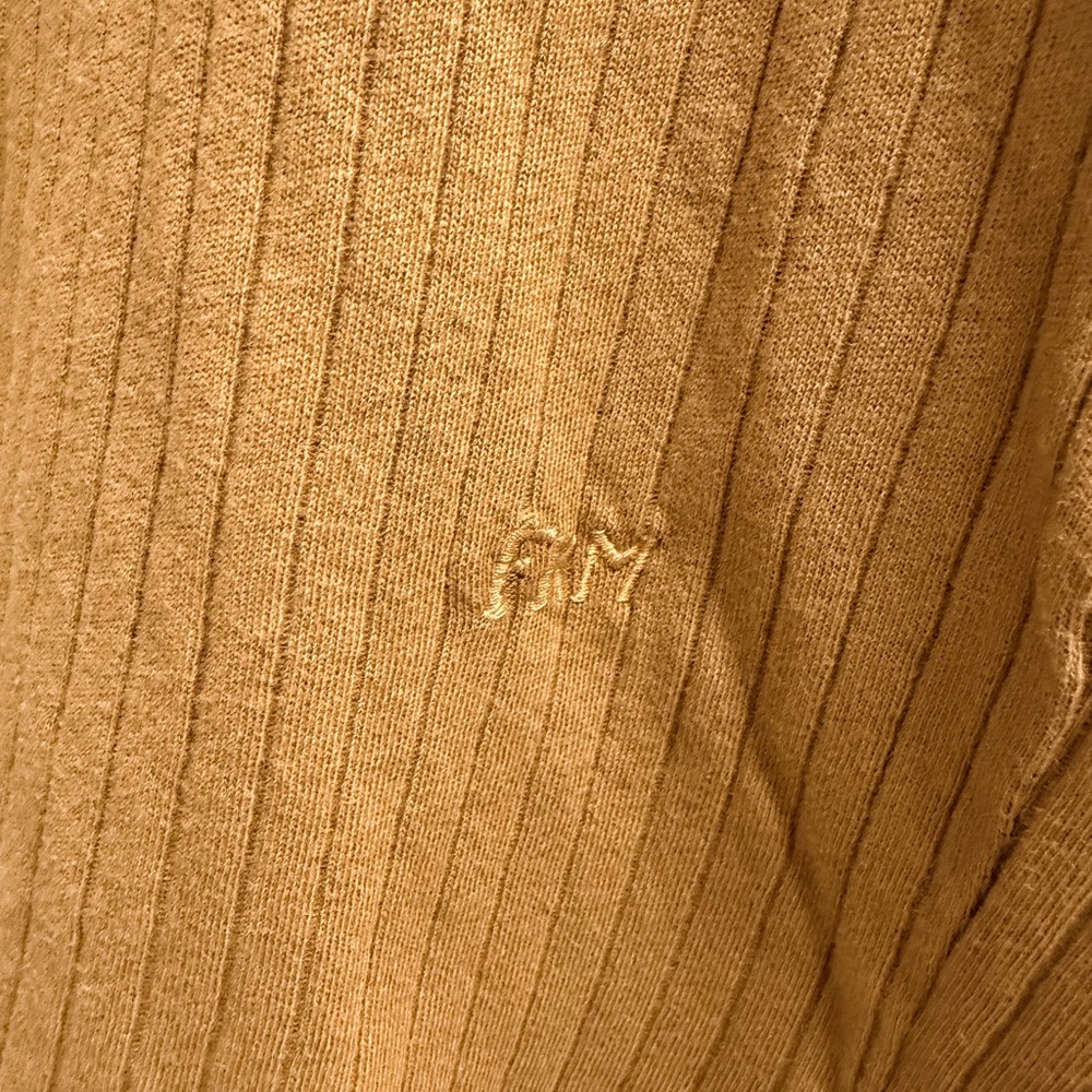 Frame Denim Tan Ribbed Muscle Tee - Picture 2 of 3